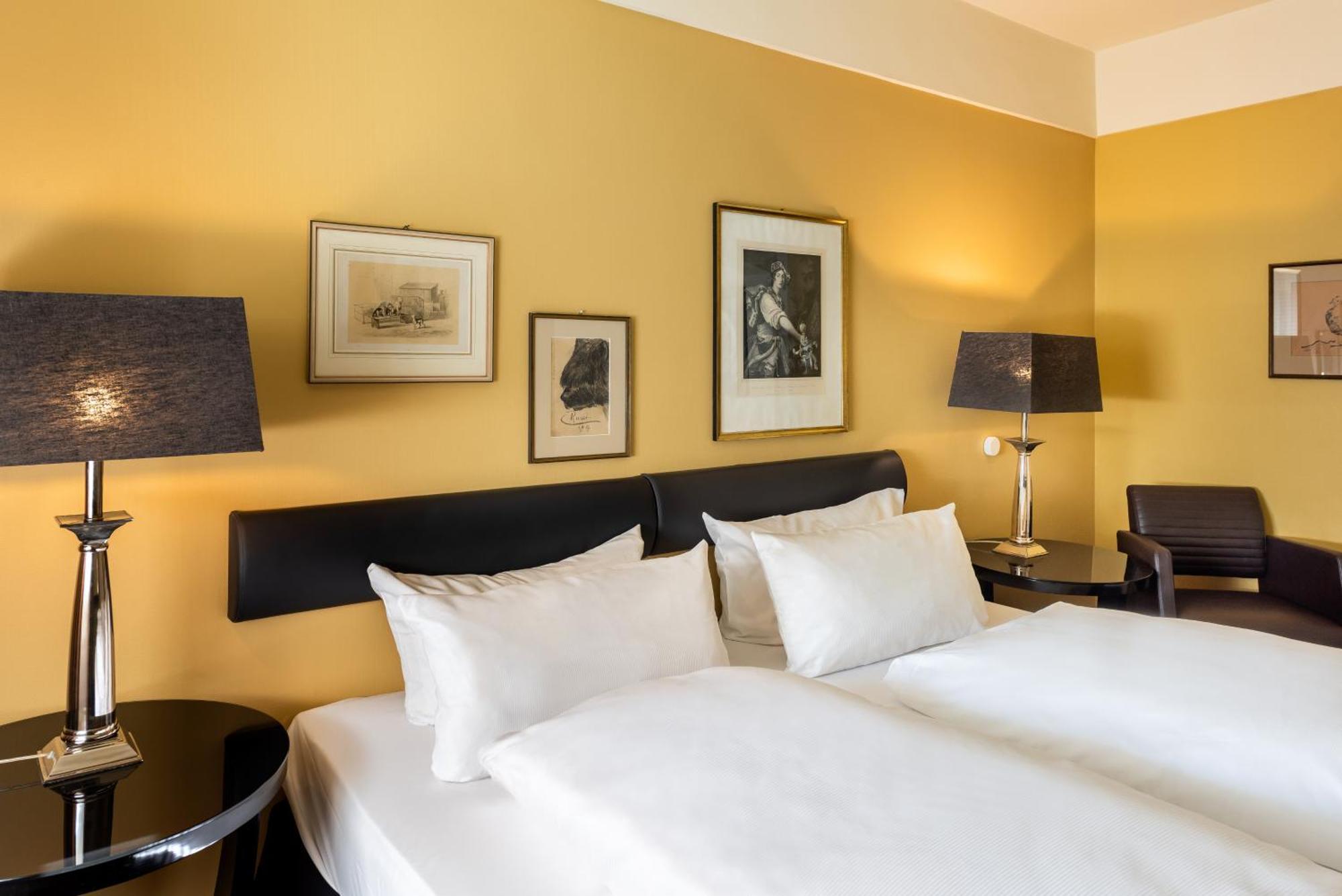 Würzburger Hof **** 4*