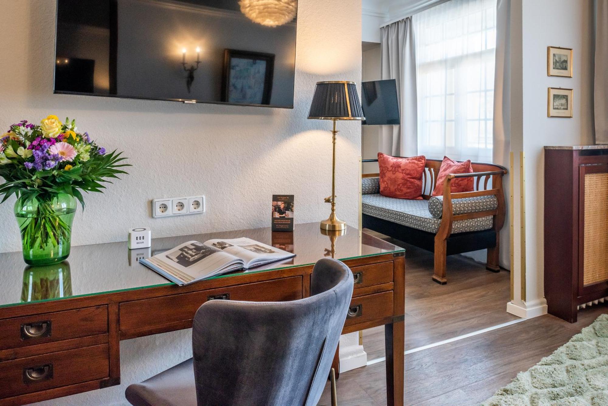 Würzburger Hof **** 4*